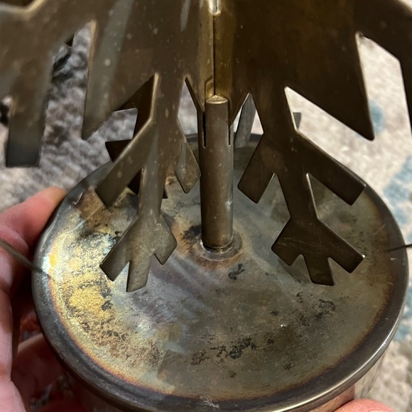 Vintage Metal Silver Snowflake Musicbox Decor - Picture 17 of 17